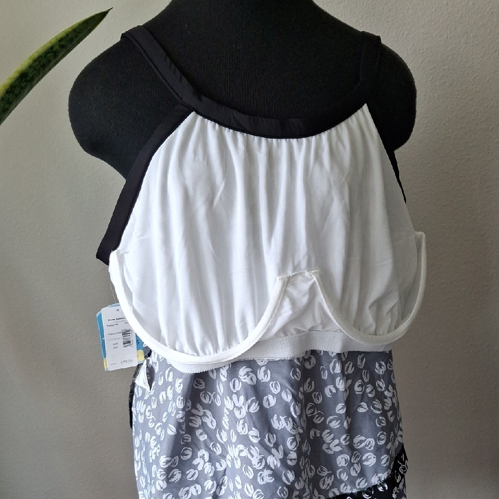 Swim Solutions Black and White Boxy Tank Top - Picture 9 of 10
